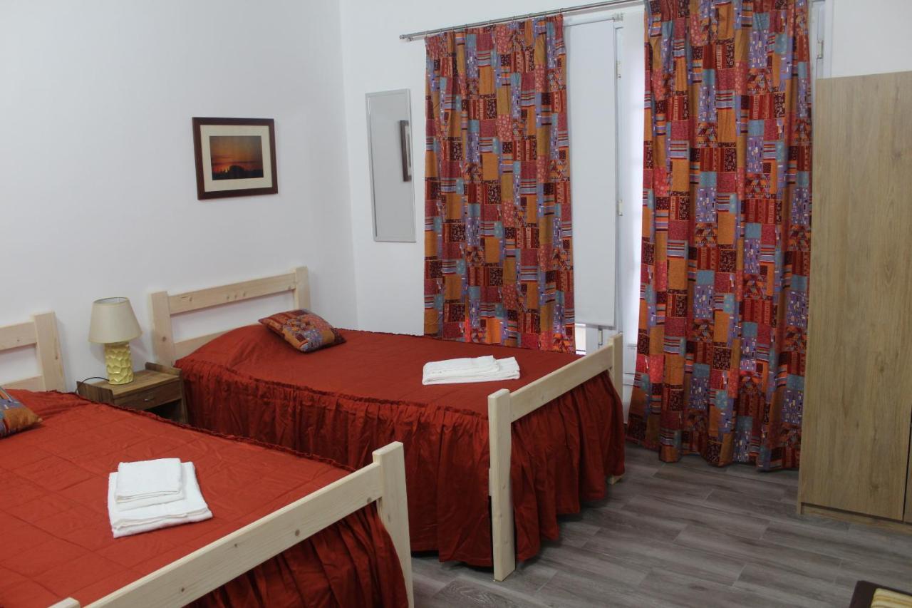 Vitorino De Nemesio Guesthouse Ponta Delgada Buitenkant foto