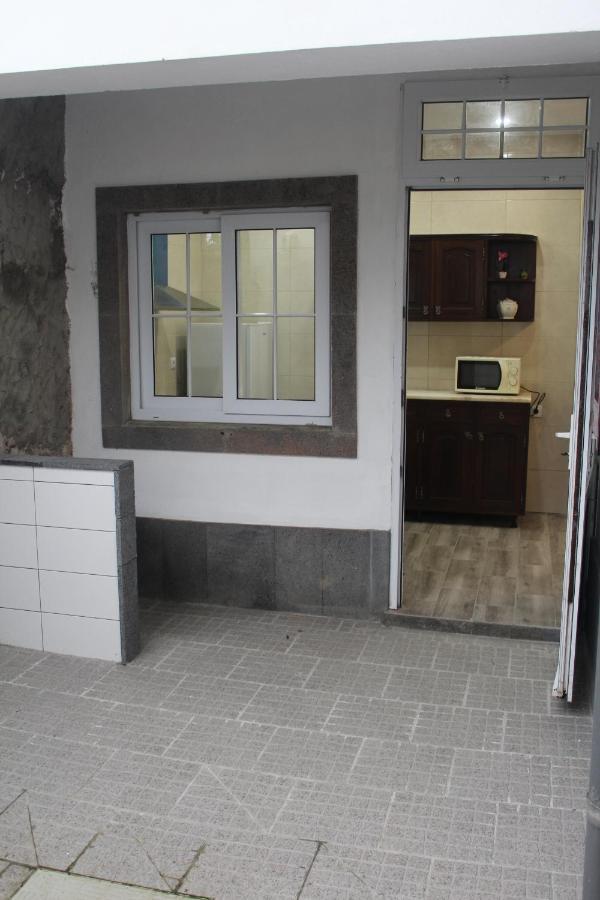 Vitorino De Nemesio Guesthouse Ponta Delgada Buitenkant foto
