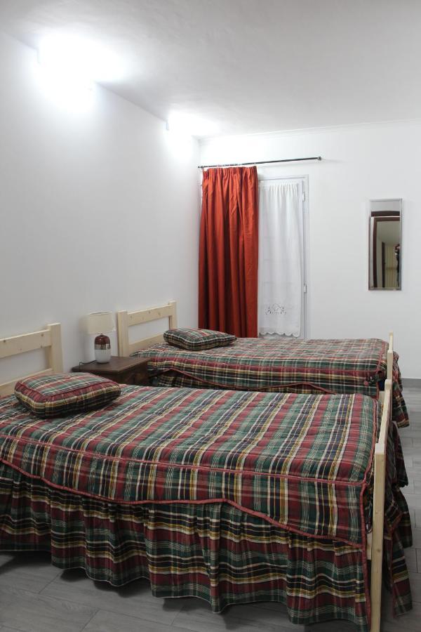 Vitorino De Nemesio Guesthouse Ponta Delgada Buitenkant foto