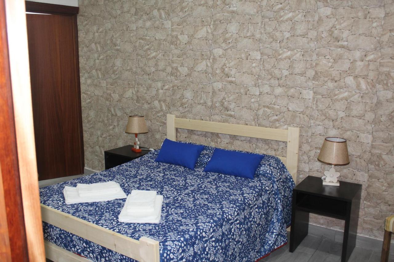 Vitorino De Nemesio Guesthouse Ponta Delgada Buitenkant foto