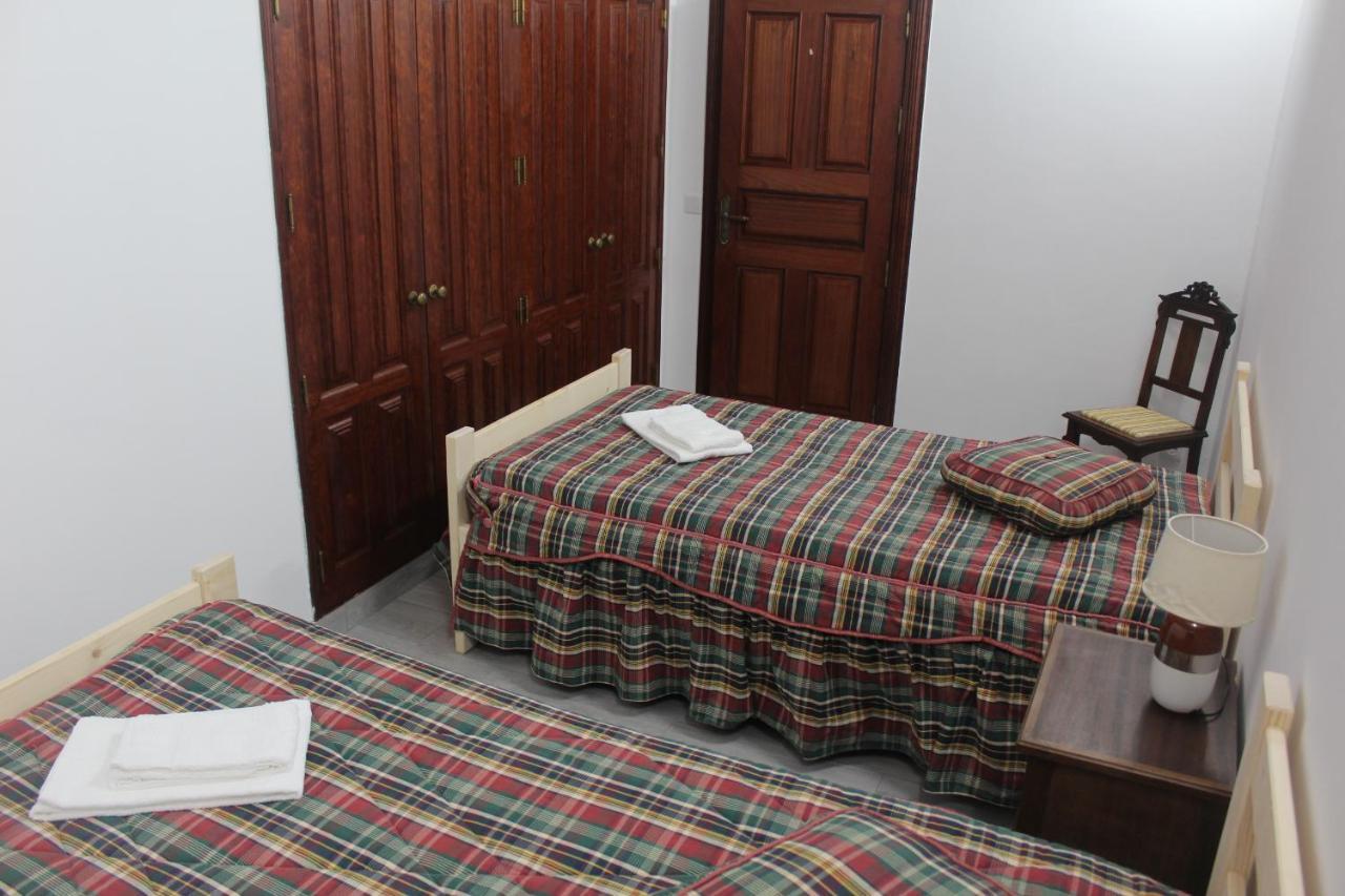 Vitorino De Nemesio Guesthouse Ponta Delgada Buitenkant foto