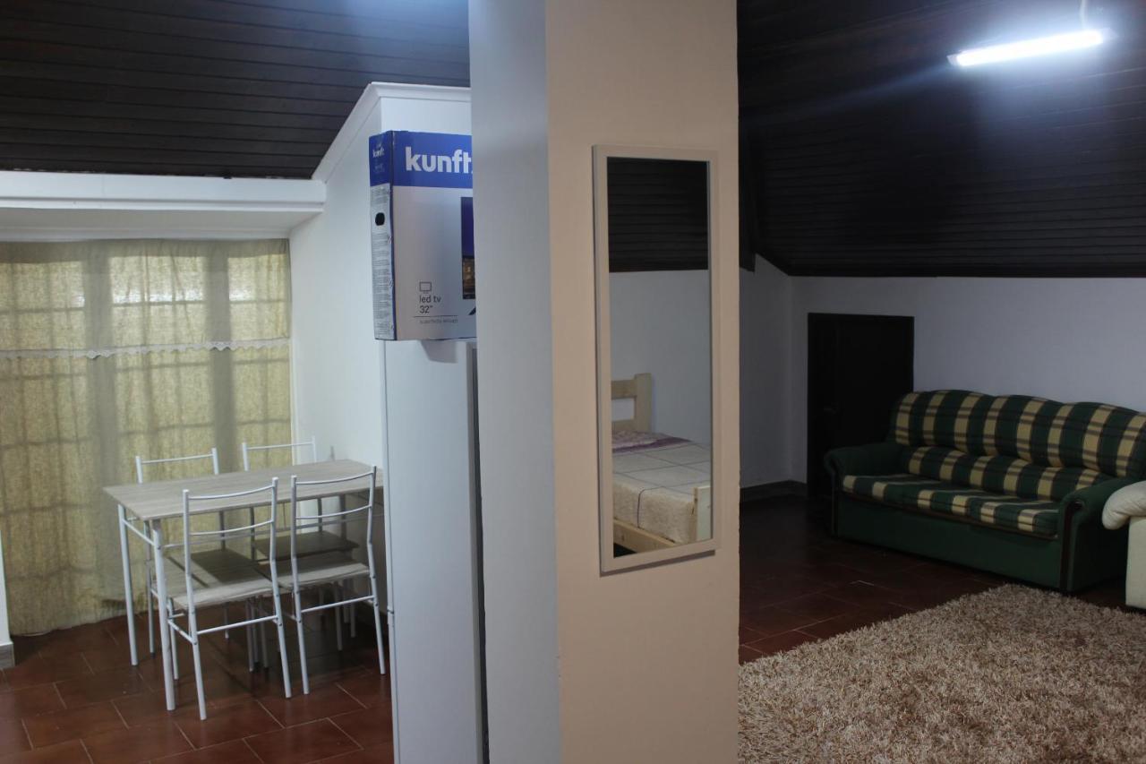 Vitorino De Nemesio Guesthouse Ponta Delgada Buitenkant foto