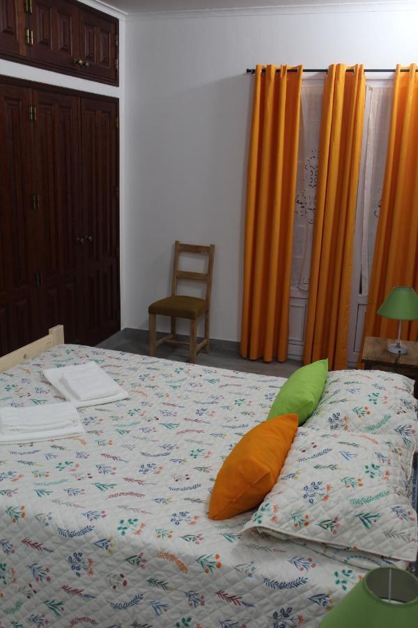 Vitorino De Nemesio Guesthouse Ponta Delgada Buitenkant foto